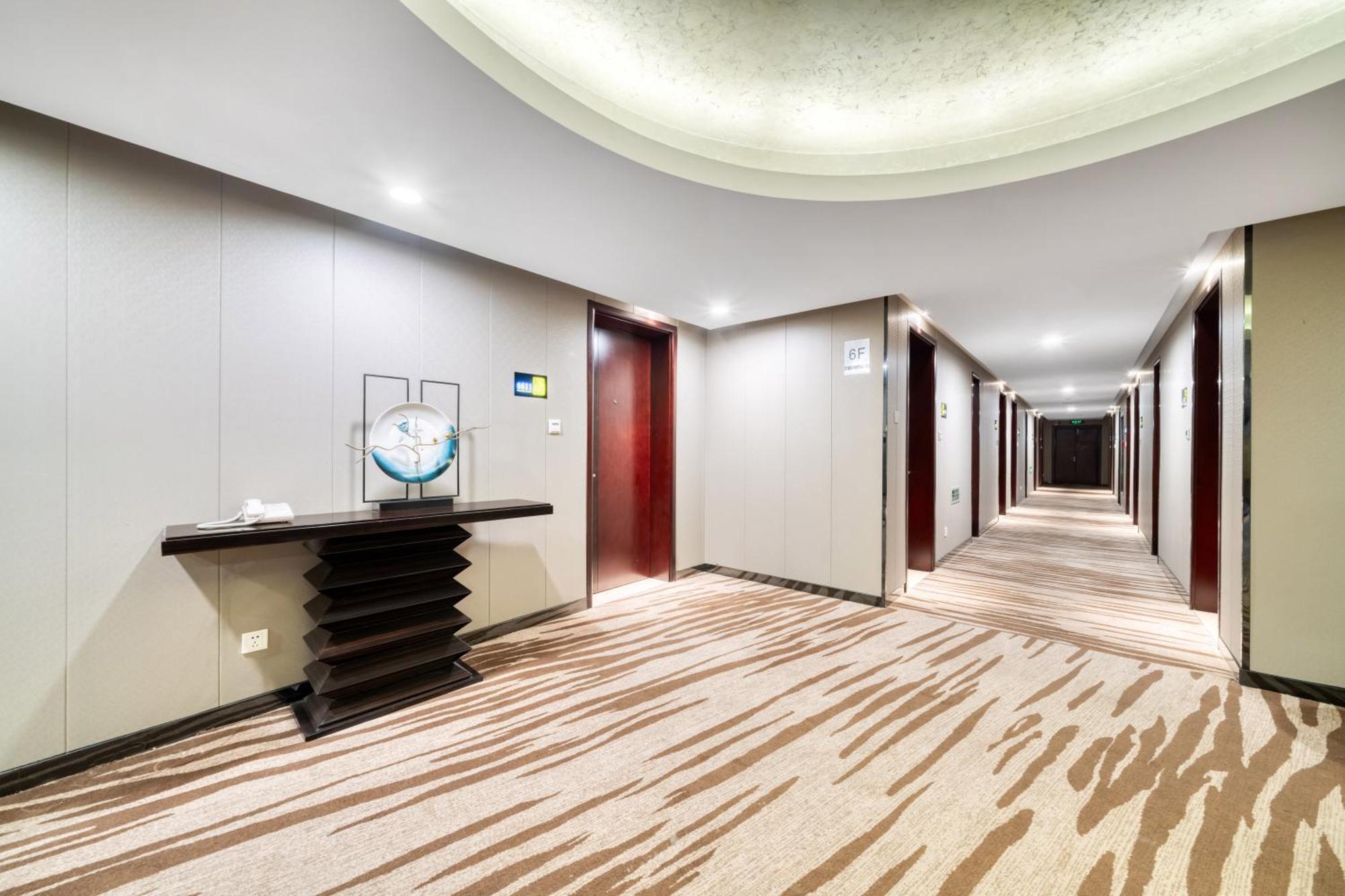 Отель Yiwu International Mansion Экстерьер фото