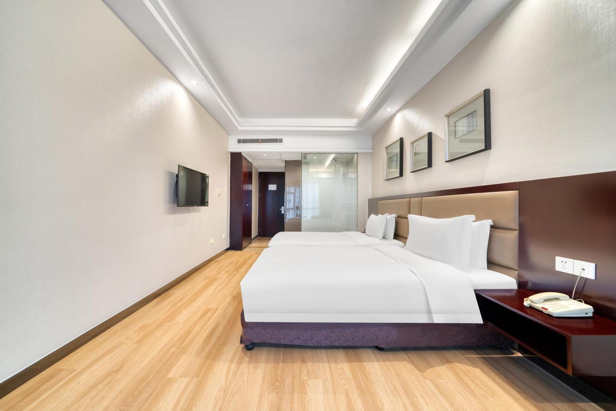 Отель Yiwu International Mansion Экстерьер фото