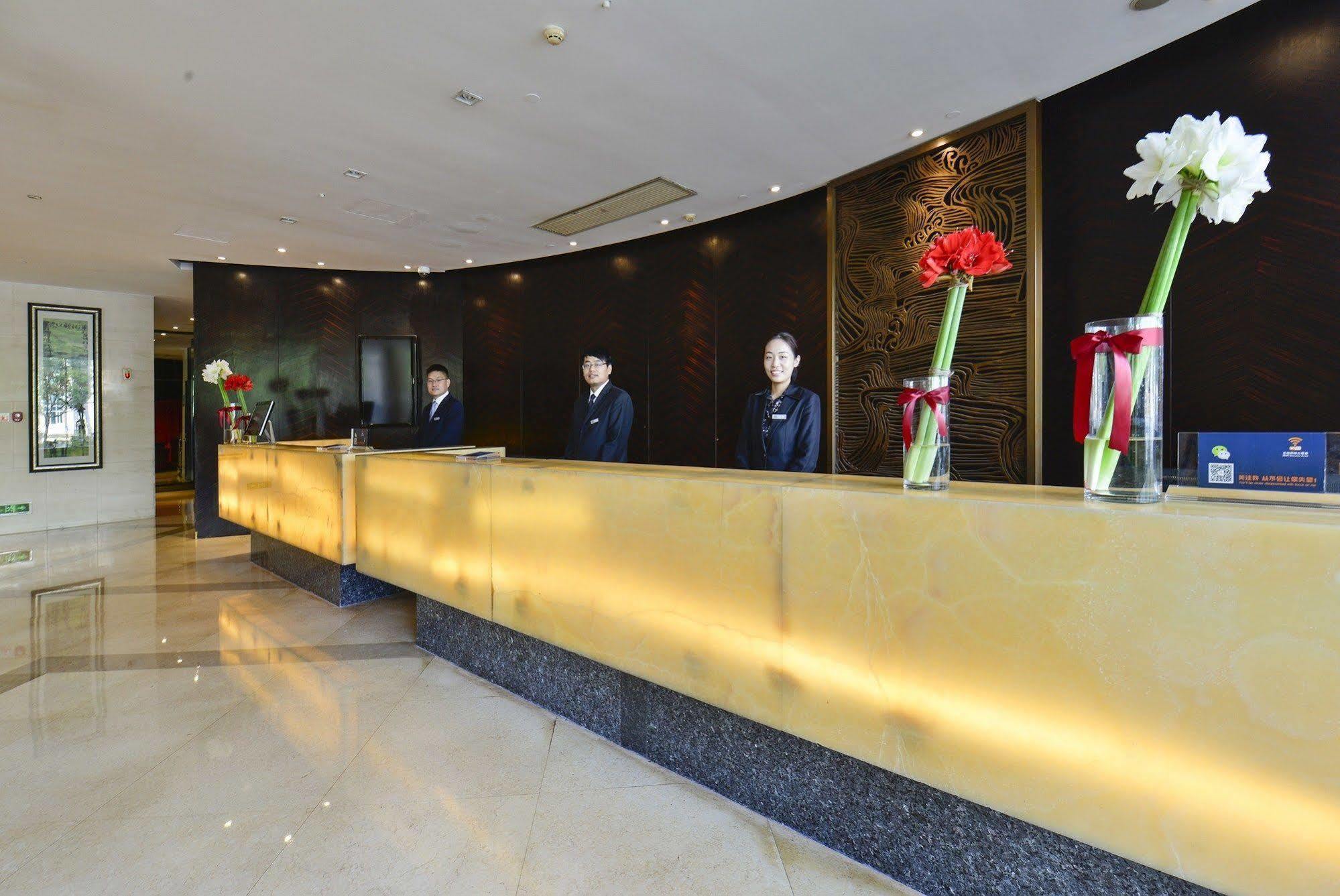Отель Yiwu International Mansion Экстерьер фото